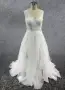 Charming A-line V-Neck Sleeveless Wedding Dress with Lace Appliques(Diamond White,2)